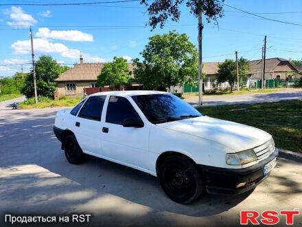 Опель Вектра 1989 в Измаиле на Automoto.ua Белый Опель Вектра, объемом двигателя 1.6 л и пробегом 0 тыс. км за 850 $, фото 1 на Automoto.ua