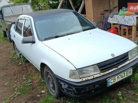 Белый Опель Вектра, объемом двигателя 1.6 л и пробегом 438 тыс. км за 900 $, фото 1 на Automoto.ua