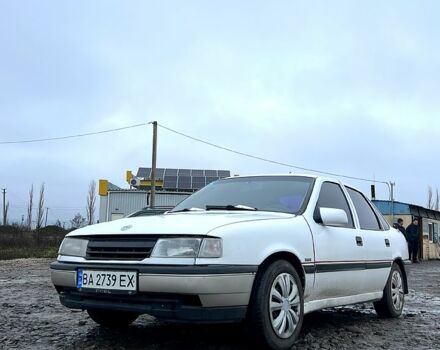 Белый Опель Вектра, объемом двигателя 2 л и пробегом 242 тыс. км за 2000 $, фото 1 на Automoto.ua