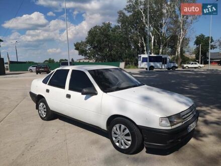 Опель Вектра 1989 в Измаиле на Automoto.ua Белый Опель Вектра, объемом двигателя 1.6 л и пробегом 230 тыс. км за 850 $, фото 1 на Automoto.ua