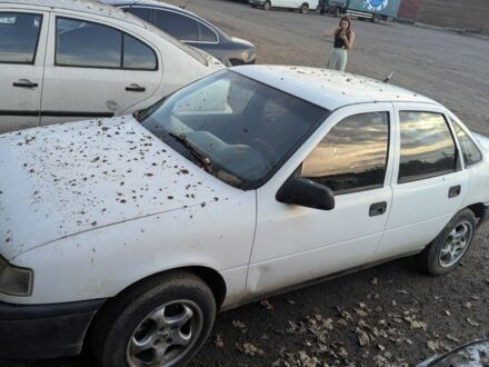 Білий Опель Вектра, об'ємом двигуна 2 л та пробігом 349 тис. км за 780 $, фото 1 на Automoto.ua