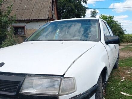 Опель Вектра 1990 в Виннице на Automoto.ua Белый Опель Вектра, объемом двигателя 1.8 л и пробегом 3 тыс. км за 500 $, фото 1 на Automoto.ua