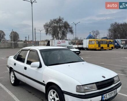 Белый Опель Вектра, объемом двигателя 2 л и пробегом 2 тыс. км за 1500 $, фото 1 на Automoto.ua