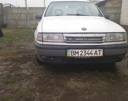 Белый Опель Вектра, объемом двигателя 1.6 л и пробегом 1000 тыс. км за 1017 $, фото 1 на Automoto.ua