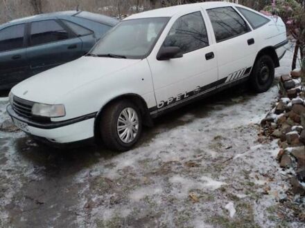 Опель Вектра 1990 в Тетиеве на Automoto.ua Белый Опель Вектра, объемом двигателя 2 л и пробегом 394 тыс. км за 1350 $, фото 1 на Automoto.ua