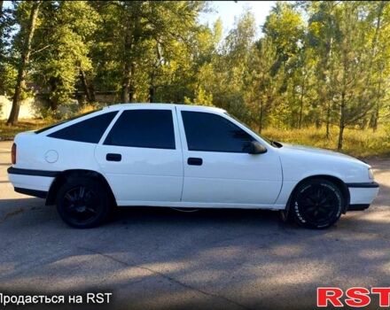 Білий Опель Вектра, об'ємом двигуна 2 л та пробігом 150 тис. км за 1300 $, фото 1 на Automoto.ua