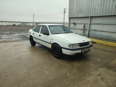 Белый Опель Вектра, объемом двигателя 2 л и пробегом 300 тыс. км за 850 $, фото 1 на Automoto.ua