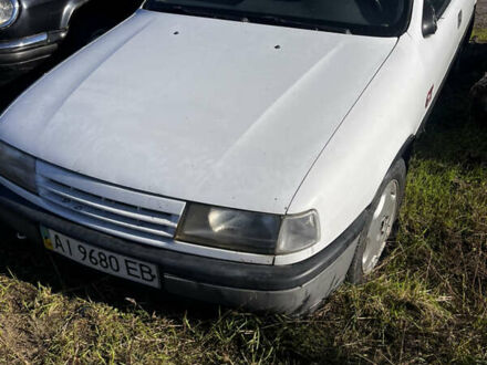 Білий Опель Вектра, об'ємом двигуна 2 л та пробігом 280 тис. км за 1100 $, фото 1 на Automoto.ua