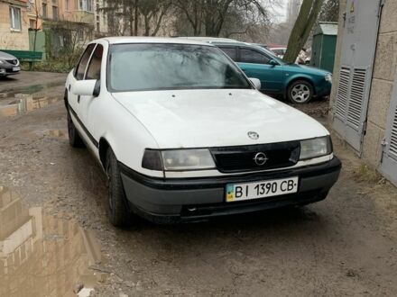 Белый Опель Вектра, объемом двигателя 1.6 л и пробегом 1000 тыс. км за 758 $, фото 1 на Automoto.ua