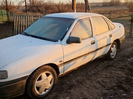 Белый Опель Вектра, объемом двигателя 1.6 л и пробегом 750 тыс. км за 1044 $, фото 1 на Automoto.ua