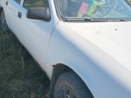 Опель Вектра 1991 в Виннице на Automoto.ua Белый Опель Вектра, объемом двигателя 1.8 л и пробегом 280 тыс. км за 500 $, фото 1 на Automoto.ua