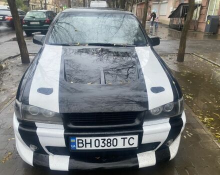 Белый Опель Вектра, объемом двигателя 2 л и пробегом 300 тыс. км за 3000 $, фото 1 на Automoto.ua