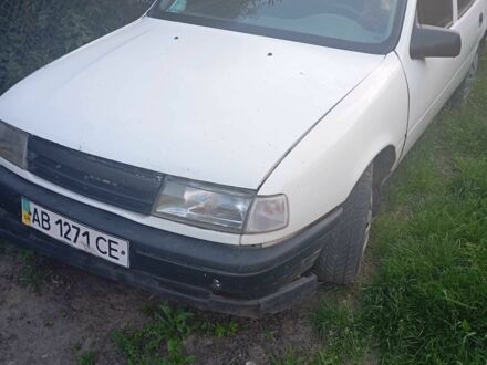 Опель Вектра 1991 в Подольск (Котовск) на Automoto.ua Белый Опель Вектра, объемом двигателя 1.8 л и пробегом 300 тыс. км за 700 $, фото 1 на Automoto.ua