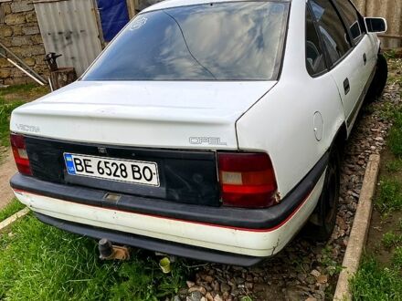Опель Вектра 1991 у Веселиново на Automoto.ua Білий Опель Вектра, об'ємом двигуна 1.8 л та пробігом 0 тис. км за 1200 $, фото 1 на Automoto.ua
