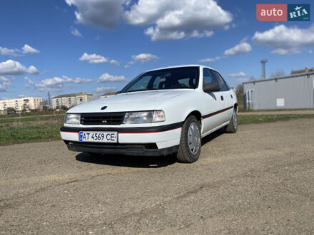Белый Опель Вектра, объемом двигателя 1.6 л и пробегом 365 тыс. км за 1450 $, фото 1 на Automoto.ua
