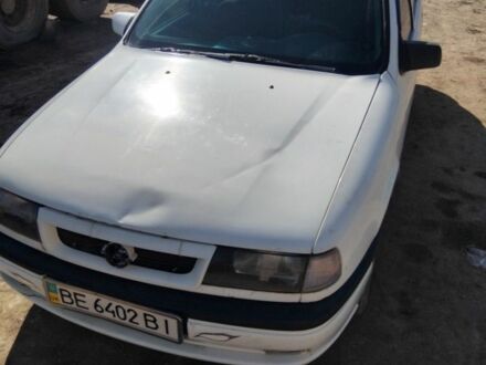 Белый Опель Вектра, объемом двигателя 2 л и пробегом 40 тыс. км за 1600 $, фото 1 на Automoto.ua