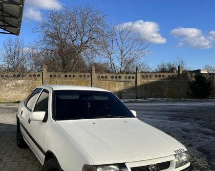 Білий Опель Вектра, об'ємом двигуна 1.6 л та пробігом 347 тис. км за 1350 $, фото 1 на Automoto.ua