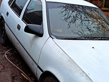 Білий Опель Вектра, об'ємом двигуна 1.7 л та пробігом 300 тис. км за 1180 $, фото 1 на Automoto.ua