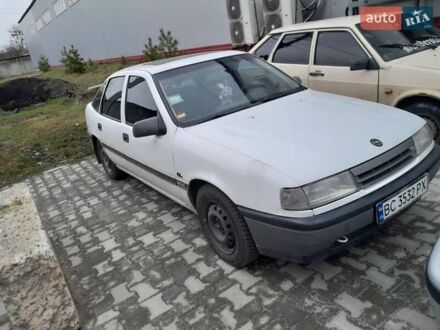 Белый Опель Вектра, объемом двигателя 1.8 л и пробегом 306 тыс. км за 1000 $, фото 1 на Automoto.ua