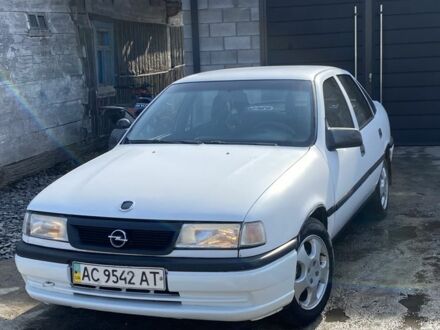 Білий Опель Вектра, об'ємом двигуна 1.7 л та пробігом 250 тис. км за 1450 $, фото 1 на Automoto.ua