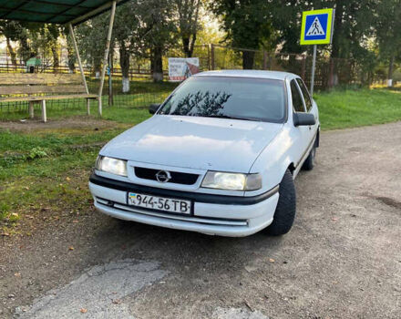 Білий Опель Вектра, об'ємом двигуна 0 л та пробігом 310 тис. км за 1000 $, фото 1 на Automoto.ua