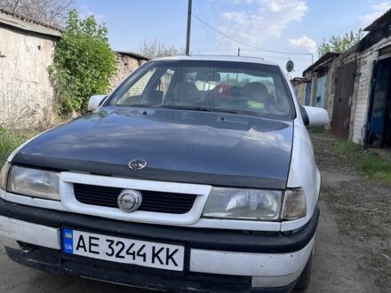Опель Вектра 1993 в Шевченковом на Automoto.ua Белый Опель Вектра, объемом двигателя 1.8 л и пробегом 430 тыс. км за 1300 $, фото 1 на Automoto.ua