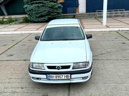 Опель Вектра 1993 в Измаиле на Automoto.ua Белый Опель Вектра, объемом двигателя 1.6 л и пробегом 0 тыс. км за 1400 $, фото 1 на Automoto.ua