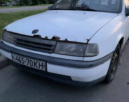 Белый Опель Вектра, объемом двигателя 2 л и пробегом 100 тыс. км за 500 $, фото 1 на Automoto.ua