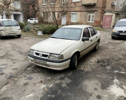 Белый Опель Вектра, объемом двигателя 1.8 л и пробегом 194 тыс. км за 850 $, фото 1 на Automoto.ua