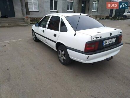 Белый Опель Вектра, объемом двигателя 1.8 л и пробегом 432 тыс. км за 2490 $, фото 1 на Automoto.ua