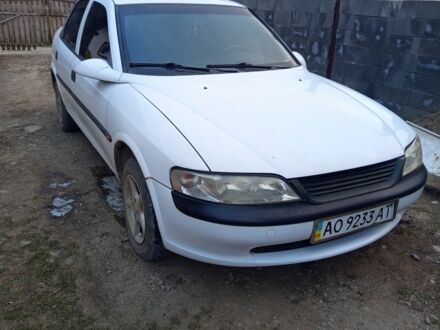 Белый Опель Вектра, объемом двигателя 1.8 л и пробегом 8 тыс. км за 1800 $, фото 1 на Automoto.ua