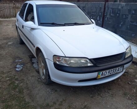 Белый Опель Вектра, объемом двигателя 1.8 л и пробегом 8 тыс. км за 1800 $, фото 1 на Automoto.ua