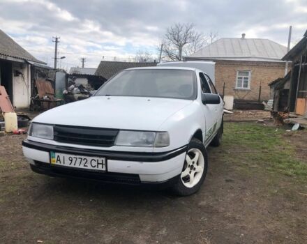 Белый Опель Вектра, объемом двигателя 1.6 л и пробегом 200 тыс. км за 650 $, фото 1 на Automoto.ua