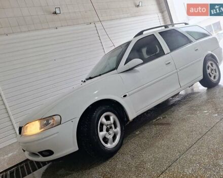 Белый Опель Вектра, объемом двигателя 2 л и пробегом 429 тыс. км за 2600 $, фото 1 на Automoto.ua