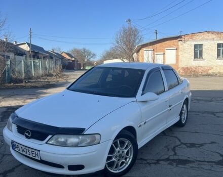 Белый Опель Вектра, объемом двигателя 1.8 л и пробегом 300 тыс. км за 1500 $, фото 1 на Automoto.ua