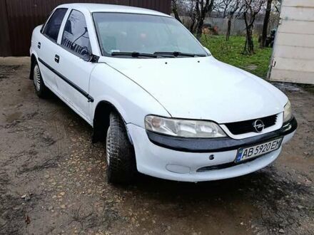 Білий Опель Вектра, об'ємом двигуна 2 л та пробігом 400 тис. км за 1700 $, фото 1 на Automoto.ua