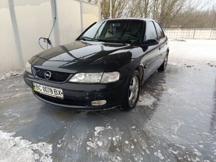 Белый Опель Вектра, объемом двигателя 1.8 л и пробегом 455 тыс. км за 1700 $, фото 1 на Automoto.ua