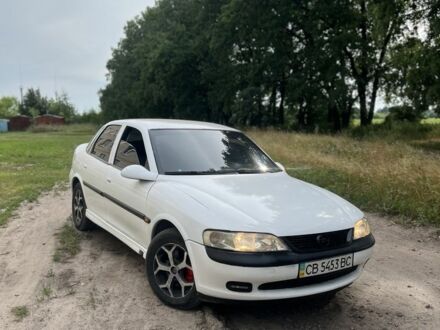 Білий Опель Вектра, об'ємом двигуна 1.8 л та пробігом 300 тис. км за 2500 $, фото 1 на Automoto.ua