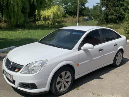Опель Вектра 2005 в Ладыжин на Automoto.ua Белый Опель Вектра, объемом двигателя 1.91 л и пробегом 368 тыс. км за 4900 $, фото 1 на Automoto.ua