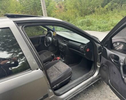 Опель Вектра 1996 в Ровно на Automoto.ua Бежевый Опель Вектра, объемом двигателя 1.7 л и пробегом 390 тыс. км за 1450 $, фото 1 на Automoto.ua