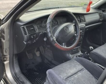 Бежевий Опель Вектра, об'ємом двигуна 2 л та пробігом 3 тис. км за 1700 $, фото 6 на Automoto.ua