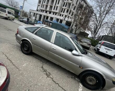 Бежевий Опель Вектра, об'ємом двигуна 0 л та пробігом 200 тис. км за 650 $, фото 3 на Automoto.ua