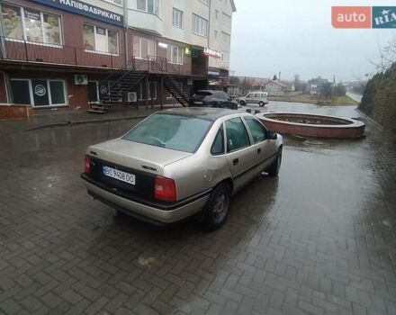 Бежевий Опель Вектра, об'ємом двигуна 2 л та пробігом 253 тис. км за 1650 $, фото 6 на Automoto.ua