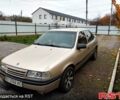 Бежевый Опель Вектра, объемом двигателя 2 л и пробегом 471 тыс. км за 1500 $, фото 1 на Automoto.ua