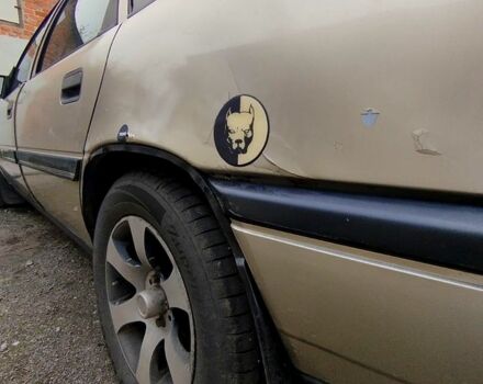 Бежевый Опель Вектра, объемом двигателя 2 л и пробегом 471 тыс. км за 1500 $, фото 2 на Automoto.ua