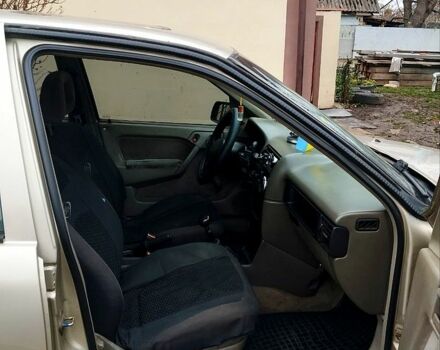 Бежевый Опель Вектра, объемом двигателя 2 л и пробегом 471 тыс. км за 1500 $, фото 10 на Automoto.ua