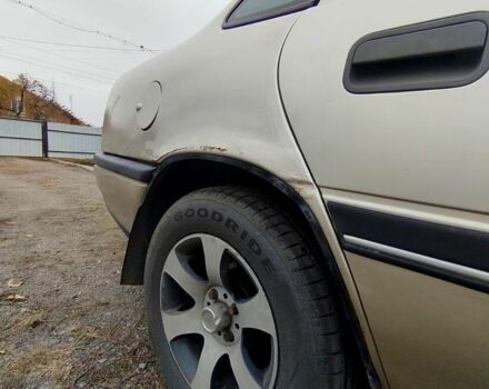 Бежевый Опель Вектра, объемом двигателя 2 л и пробегом 471 тыс. км за 1500 $, фото 3 на Automoto.ua