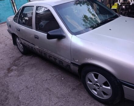 Бежевый Опель Вектра, объемом двигателя 2 л и пробегом 368 тыс. км за 1300 $, фото 3 на Automoto.ua