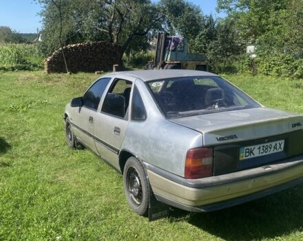 Бежевий Опель Вектра, об'ємом двигуна 1.8 л та пробігом 200 тис. км за 850 $, фото 4 на Automoto.ua