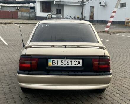 Бежевий Опель Вектра, об'ємом двигуна 1.6 л та пробігом 329 тис. км за 1599 $, фото 4 на Automoto.ua